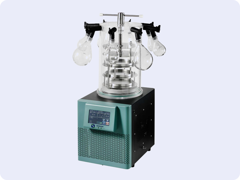 Vacuum freeze dryer